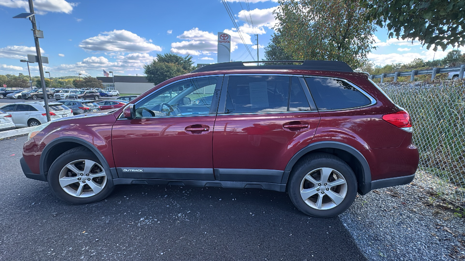 2013 Subaru Outback 2.5i Premium 11