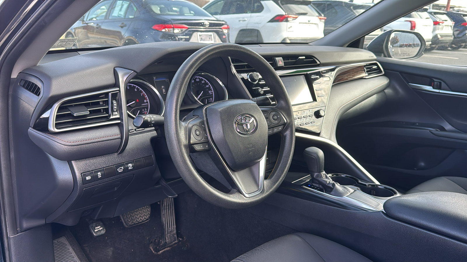 2019 Toyota Camry L 22