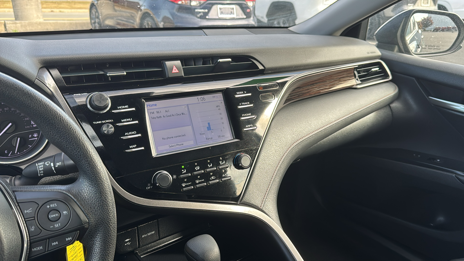 2019 Toyota Camry L 30