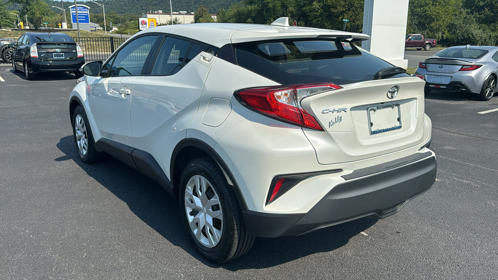 2021 Toyota C-HR LE 10