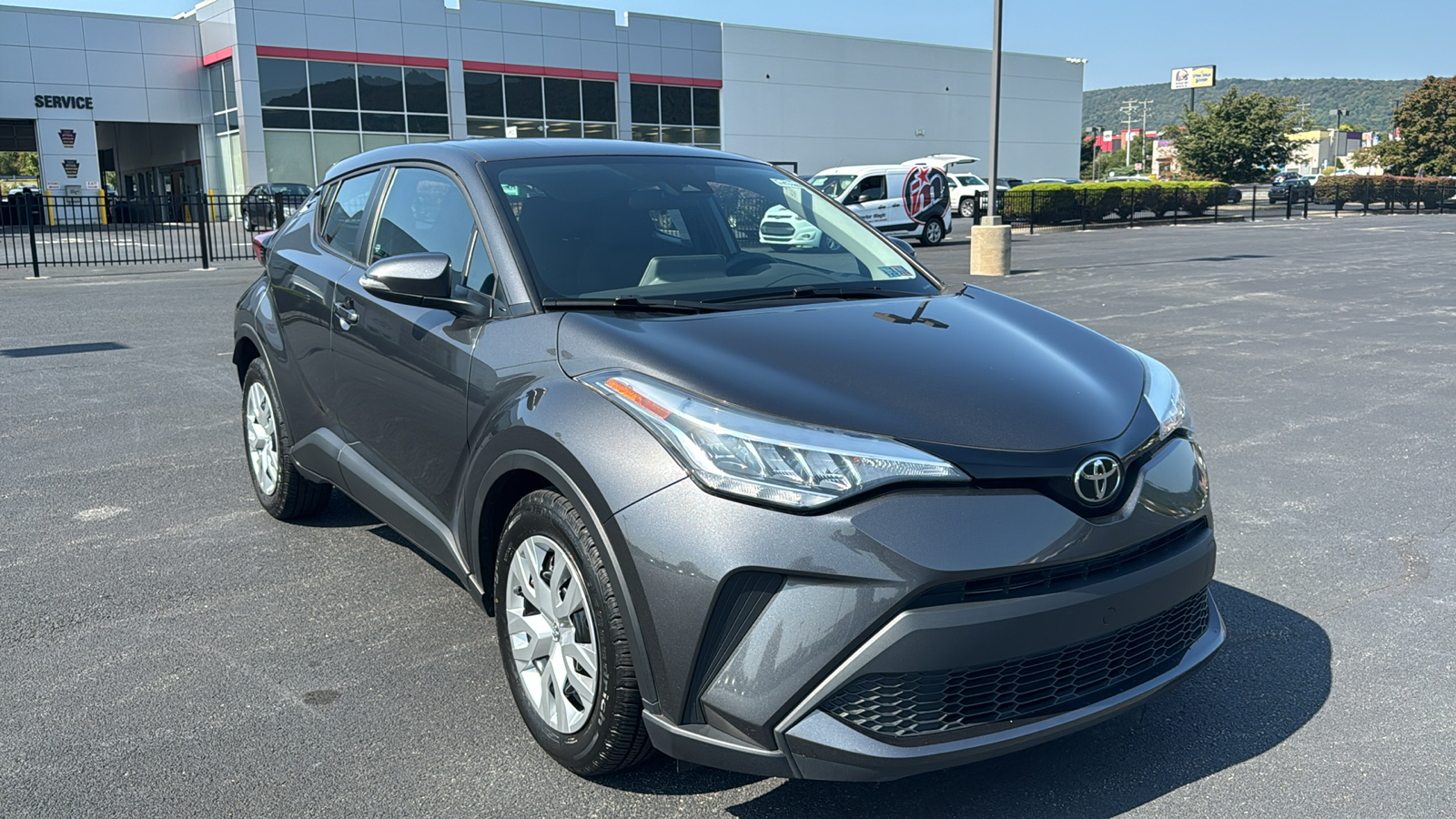 2021 Toyota C-HR LE 3