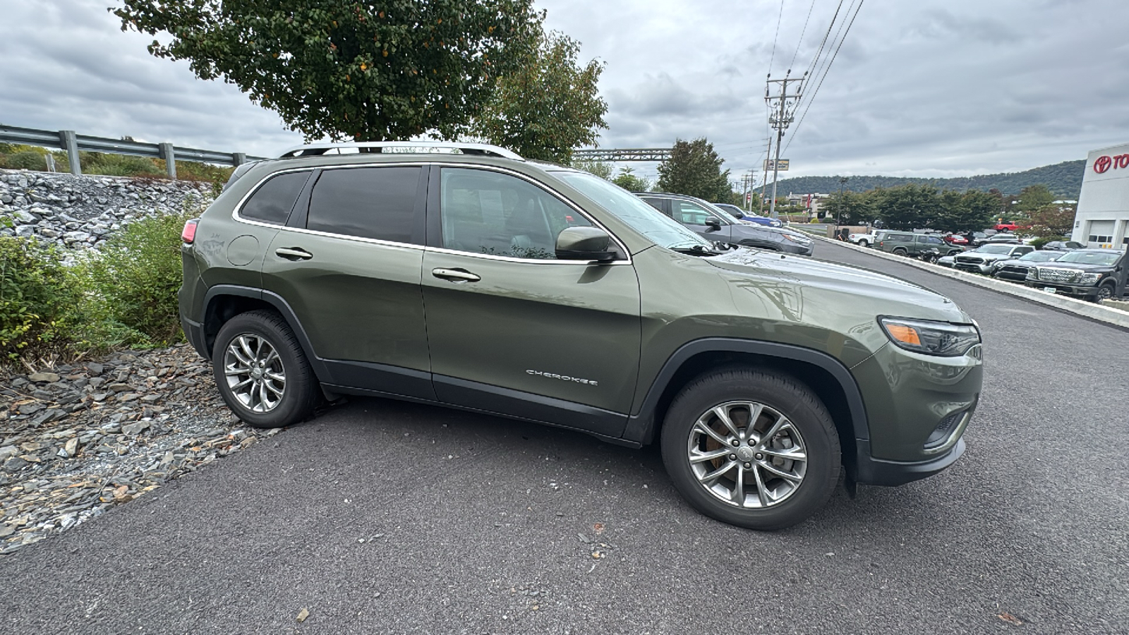 2019 Jeep Cherokee Latitude Plus 4