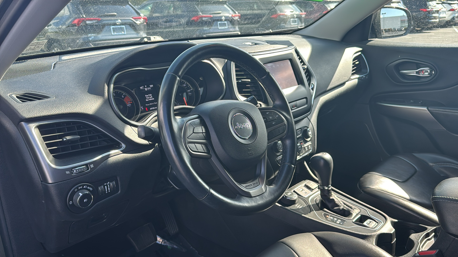 2019 Jeep Cherokee Latitude Plus 25