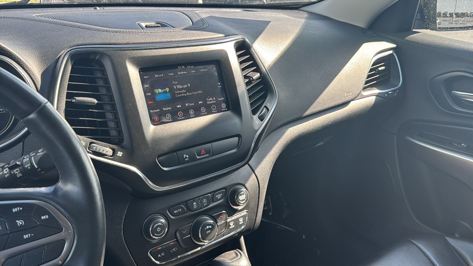 2019 Jeep Cherokee Latitude Plus 33