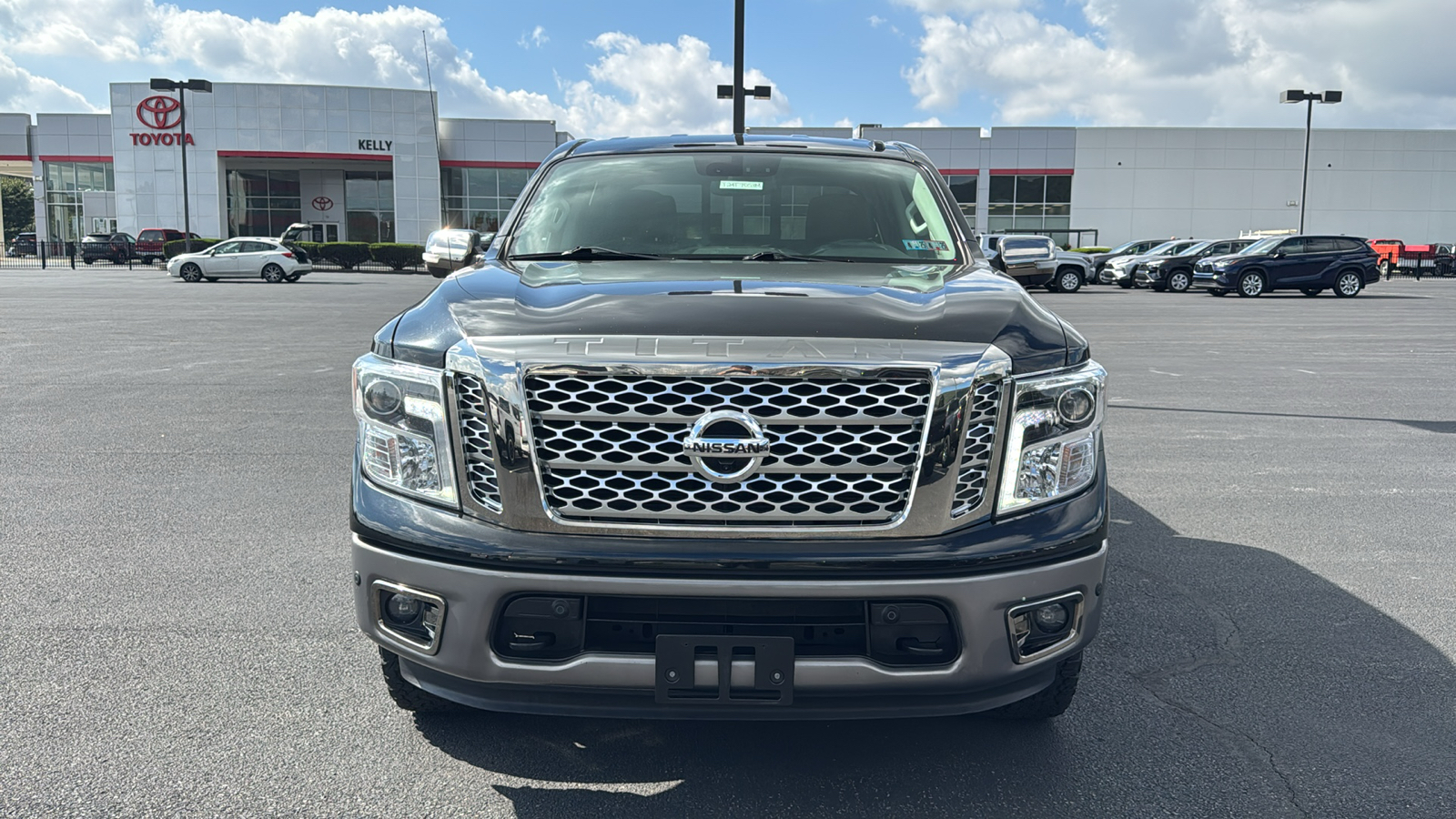 2019 Nissan Titan Platinum Reserve 2