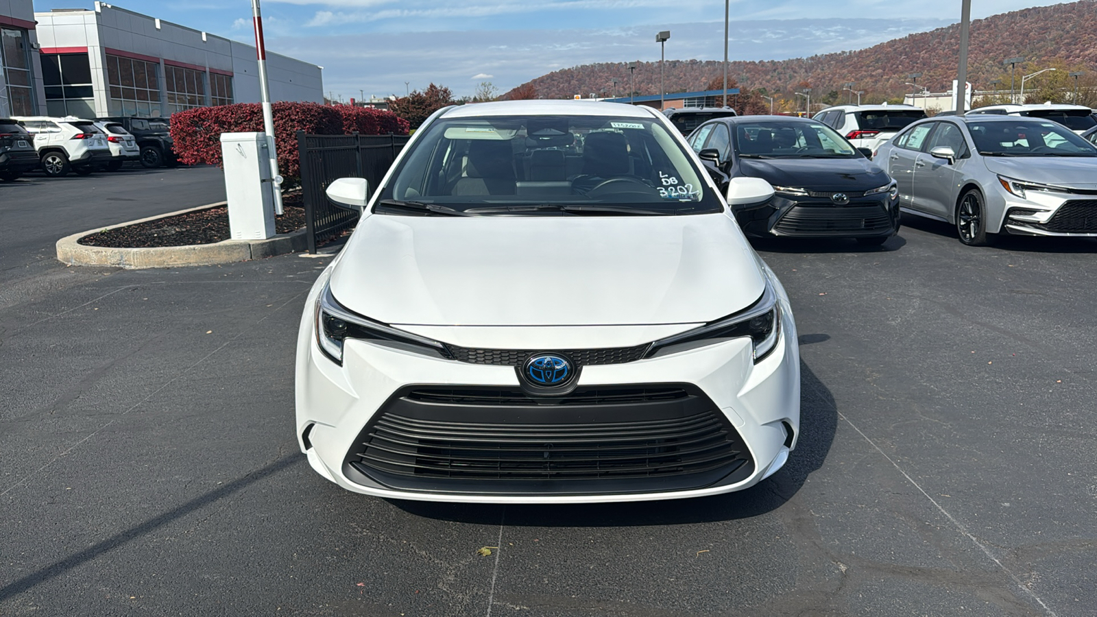 2025 Toyota Corolla Hybrid LE 2