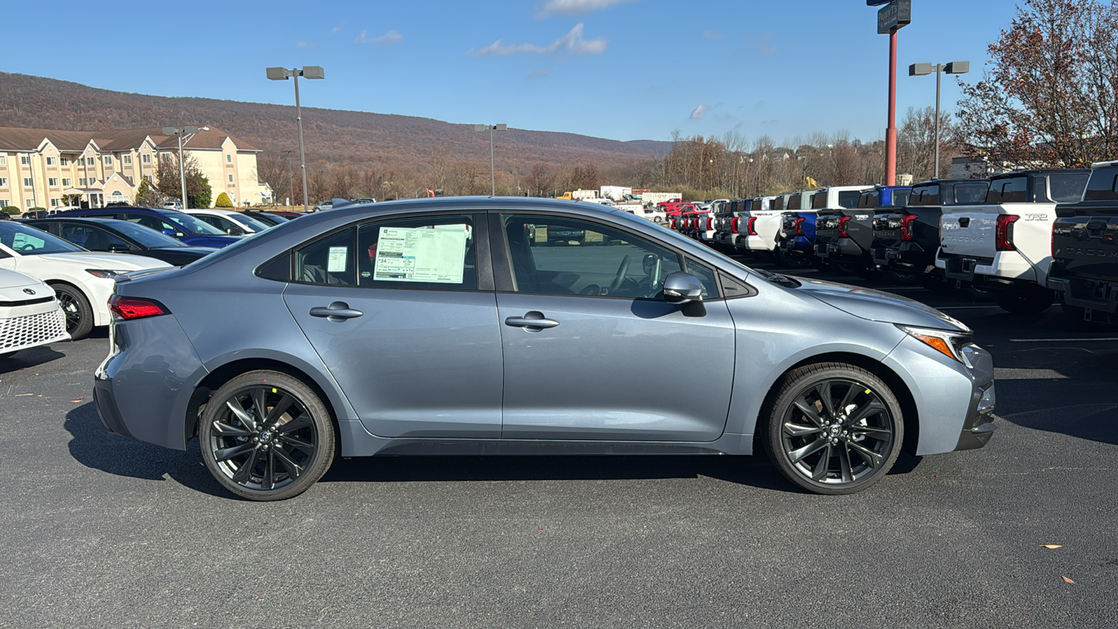 2025 Toyota Corolla SE 3