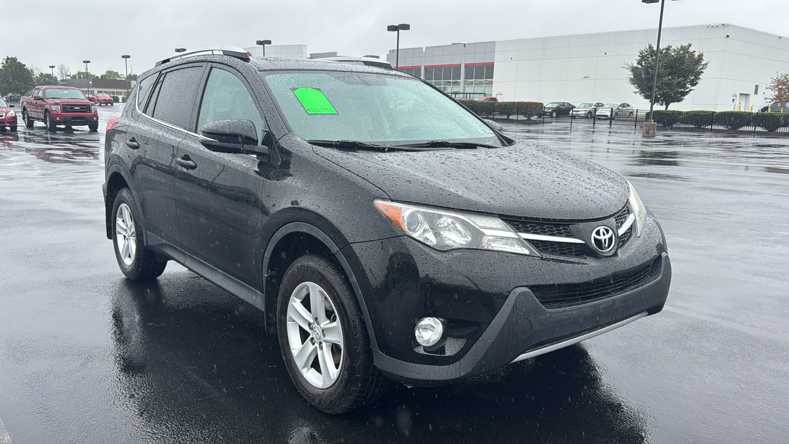 2014 Toyota RAV4 XLE 3