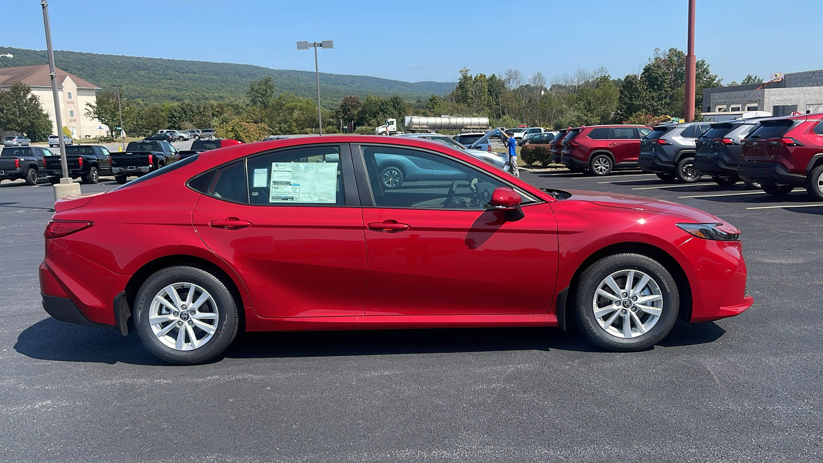 2025 Toyota Camry LE 3