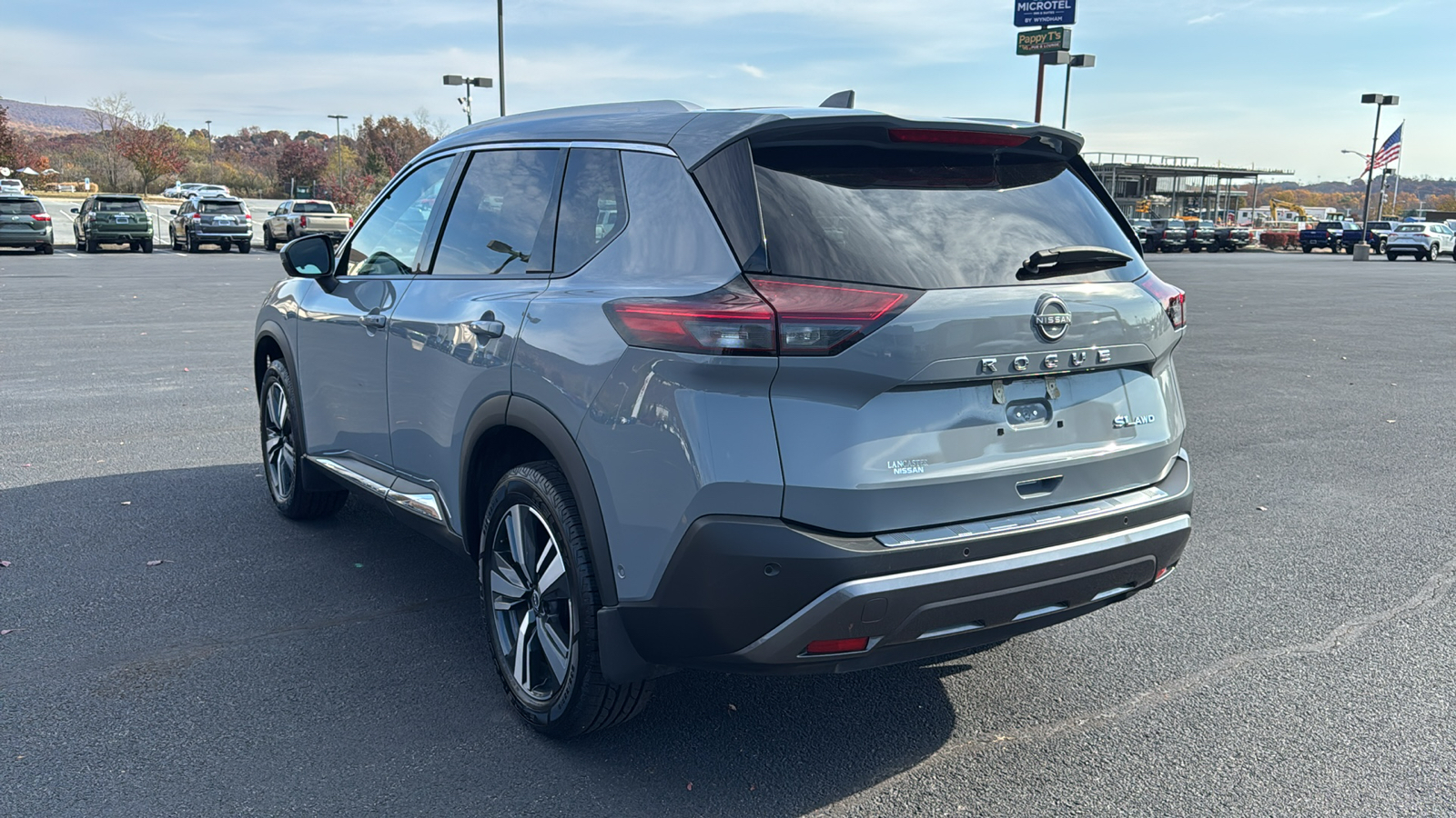 2023 Nissan Rogue SL 9