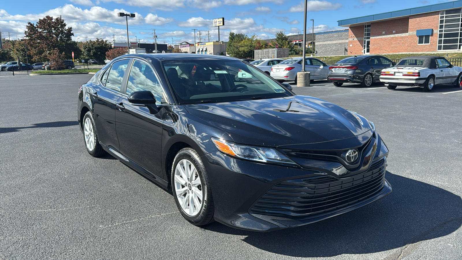 2020 Toyota Camry LE 3