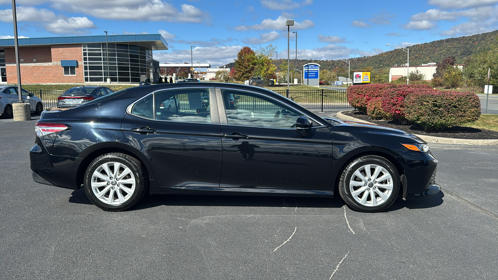 2020 Toyota Camry LE 4