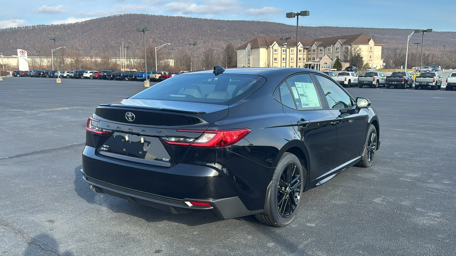 2025 Toyota Camry LE 5