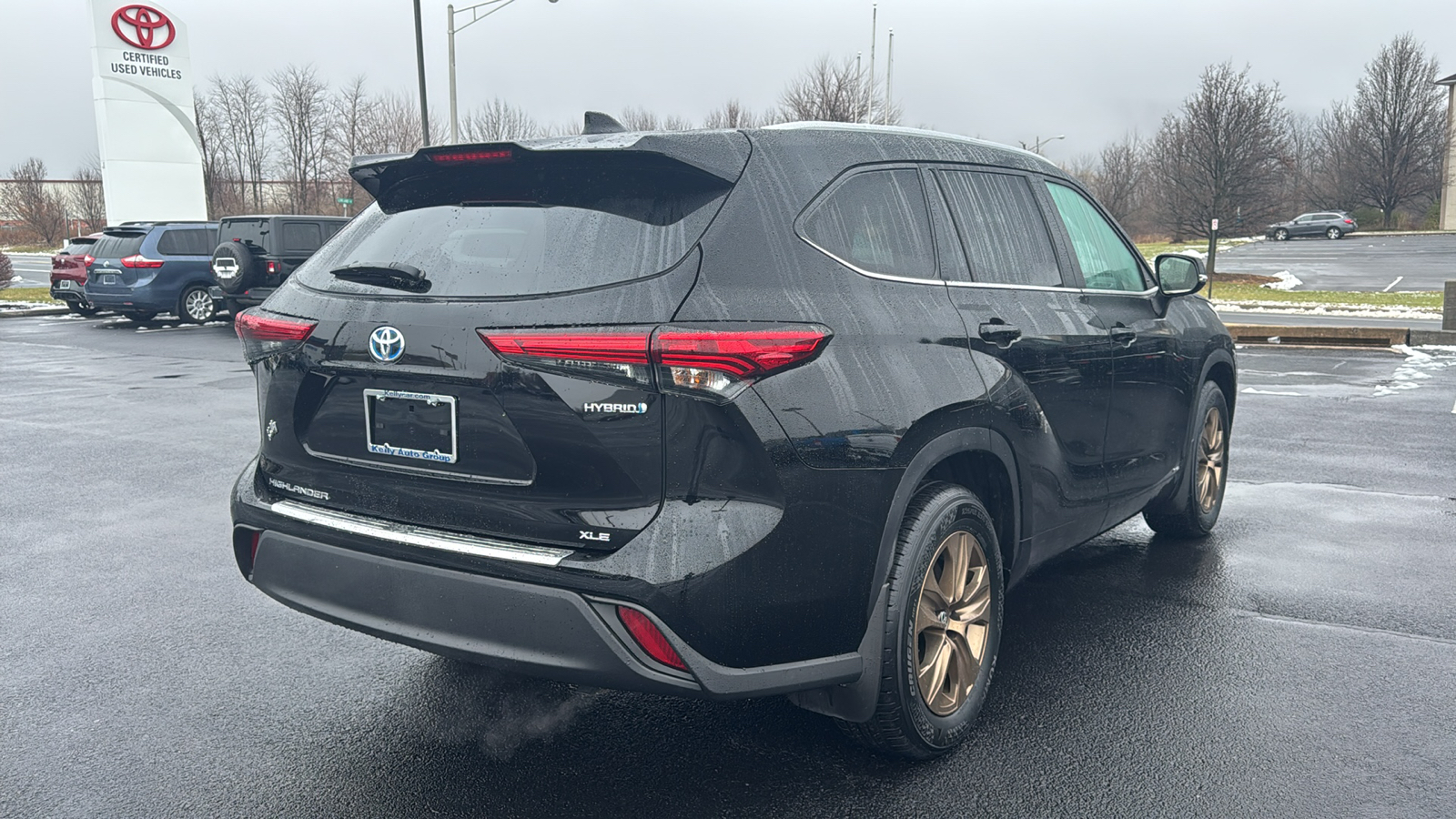 2023 Toyota Highlander Hybrid Bronze Edition 7