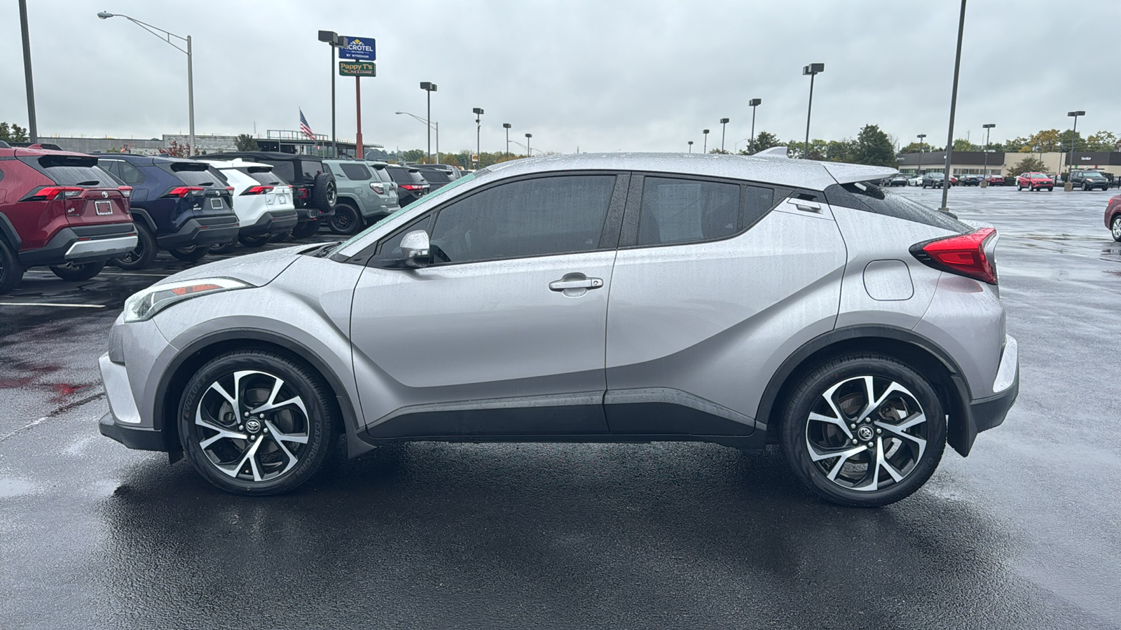 2018 Toyota C-HR XLE Premium 11