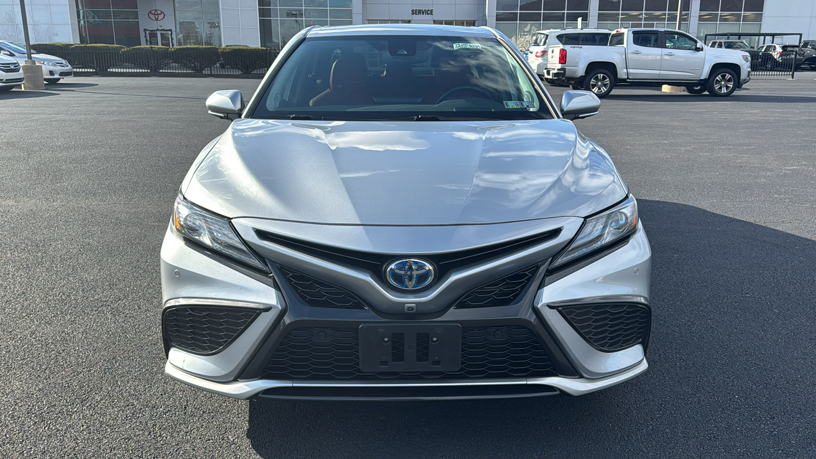 2021 Toyota Camry Hybrid XSE 2