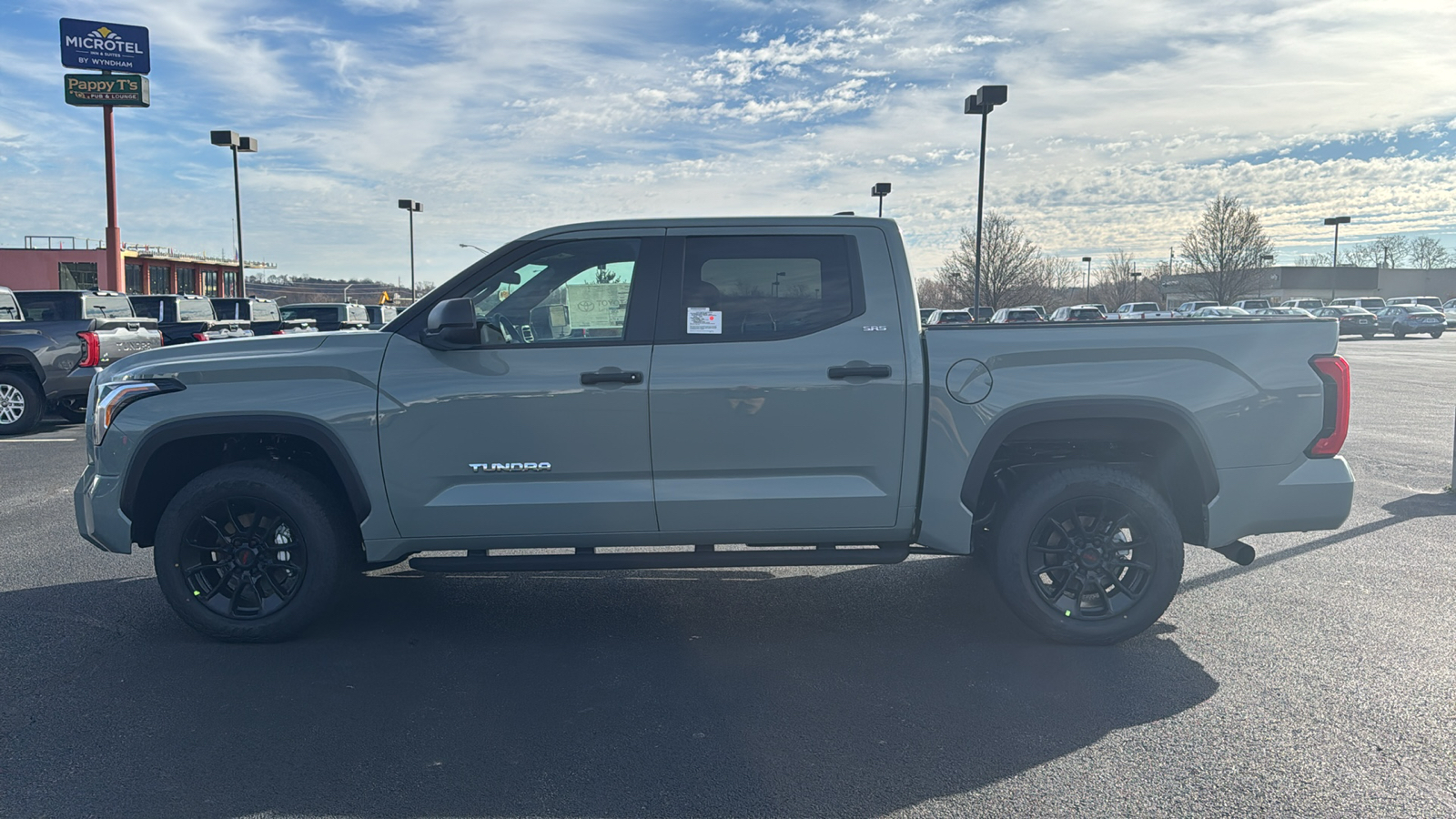 2025 Toyota Tundra SR5 8