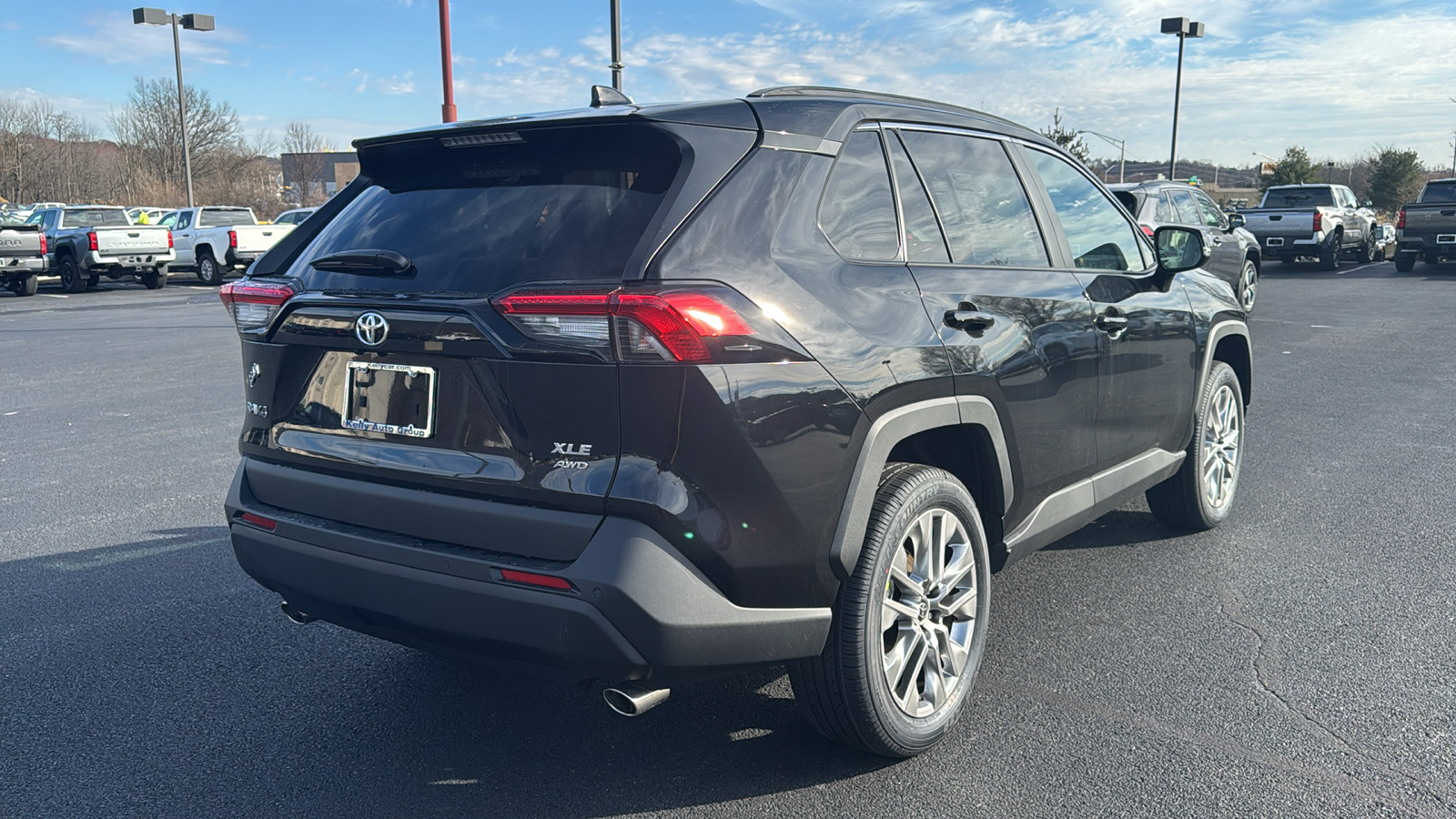 2025 Toyota RAV4 XLE Premium 5