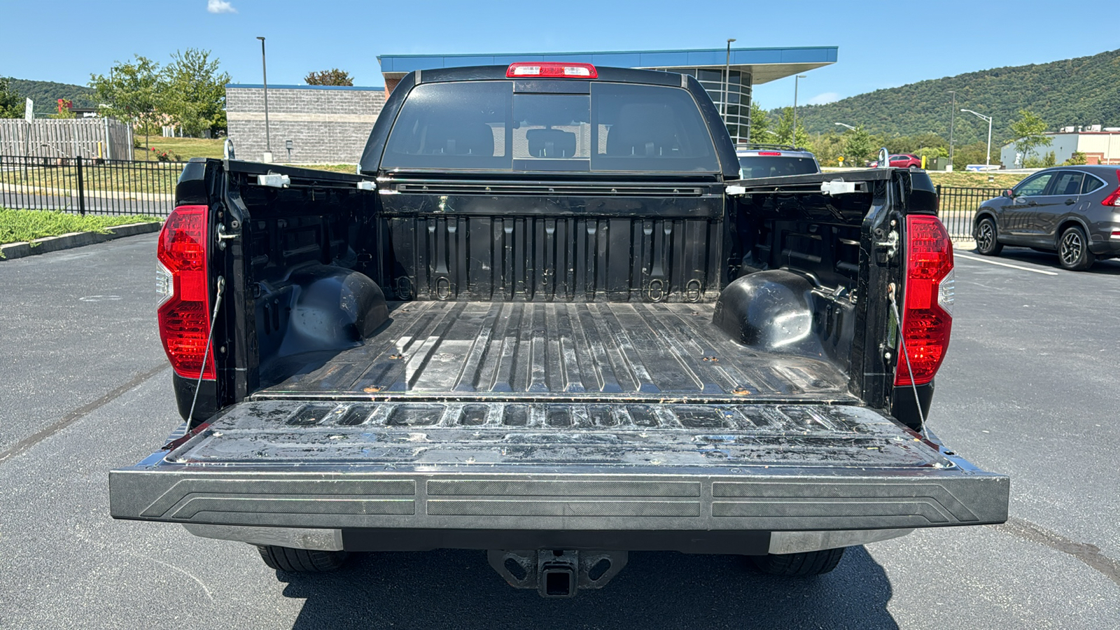 2014 Toyota Tundra SR5 12