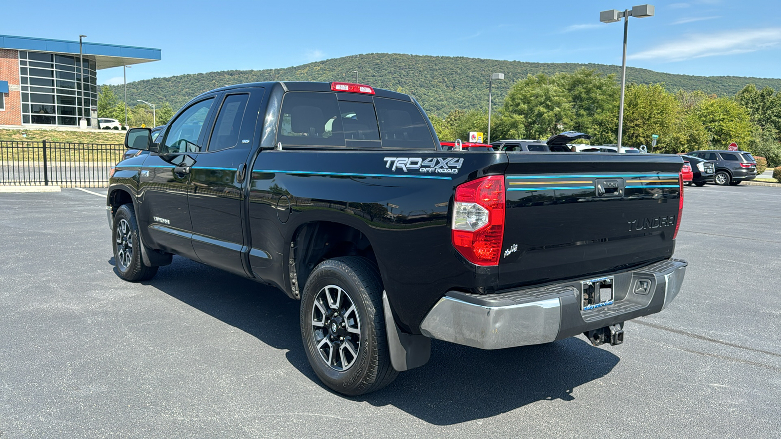 2014 Toyota Tundra SR5 13