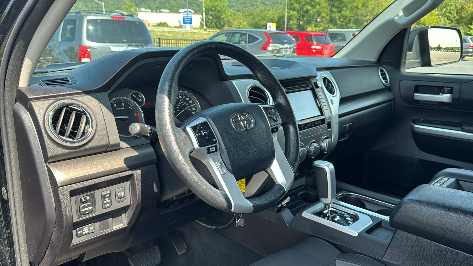 2014 Toyota Tundra SR5 26