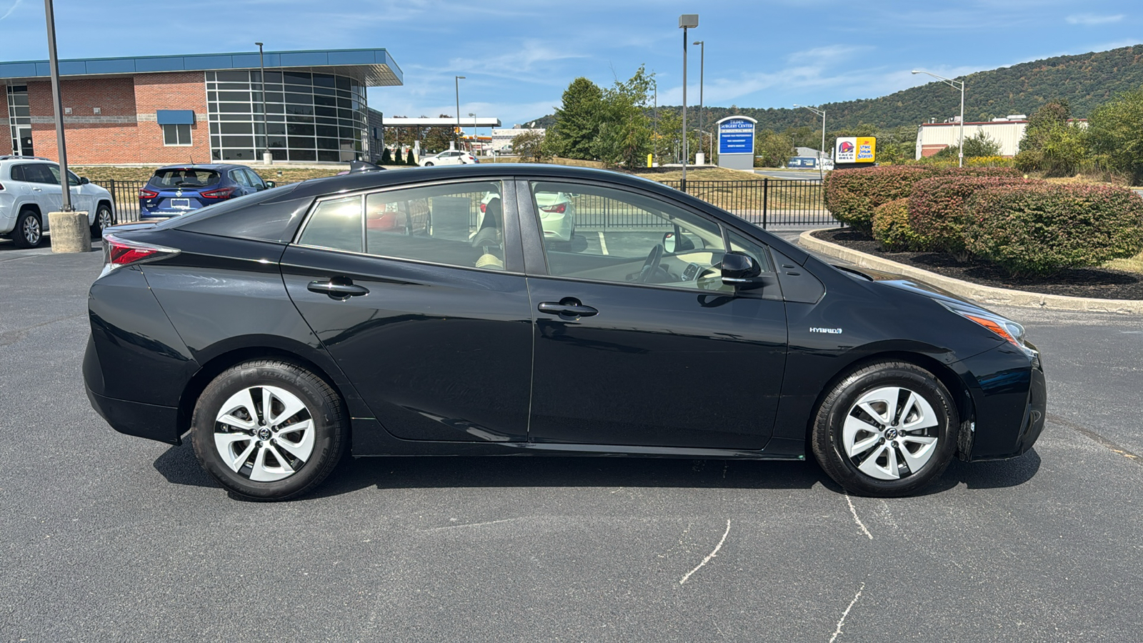 2017 Toyota Prius Four 4