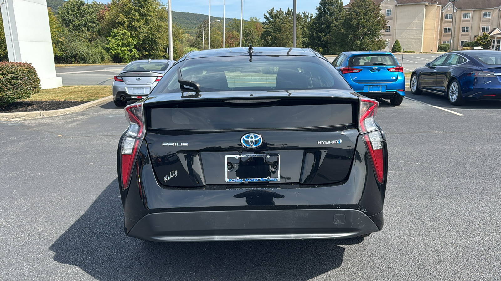 2017 Toyota Prius Four 7