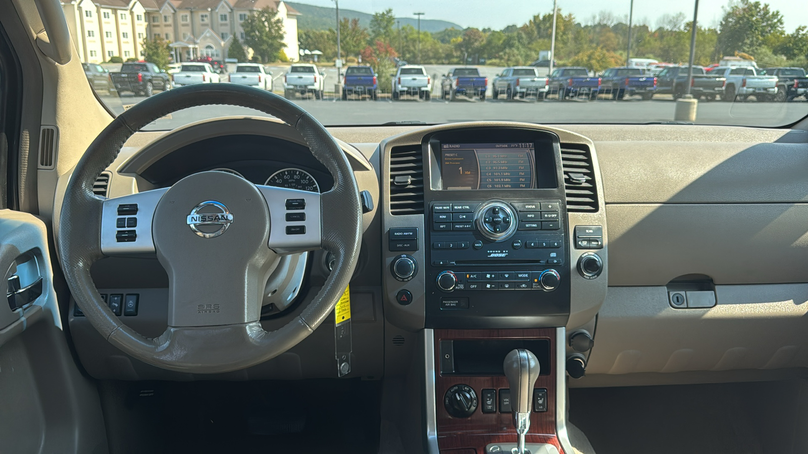 2008 Nissan Pathfinder LE 20