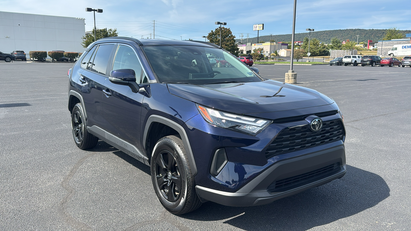 2024 Toyota RAV4 XLE 3