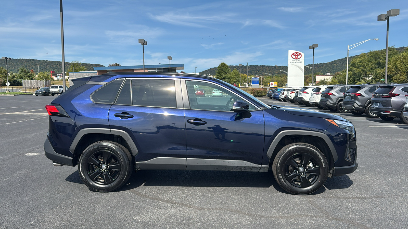 2024 Toyota RAV4 XLE 4