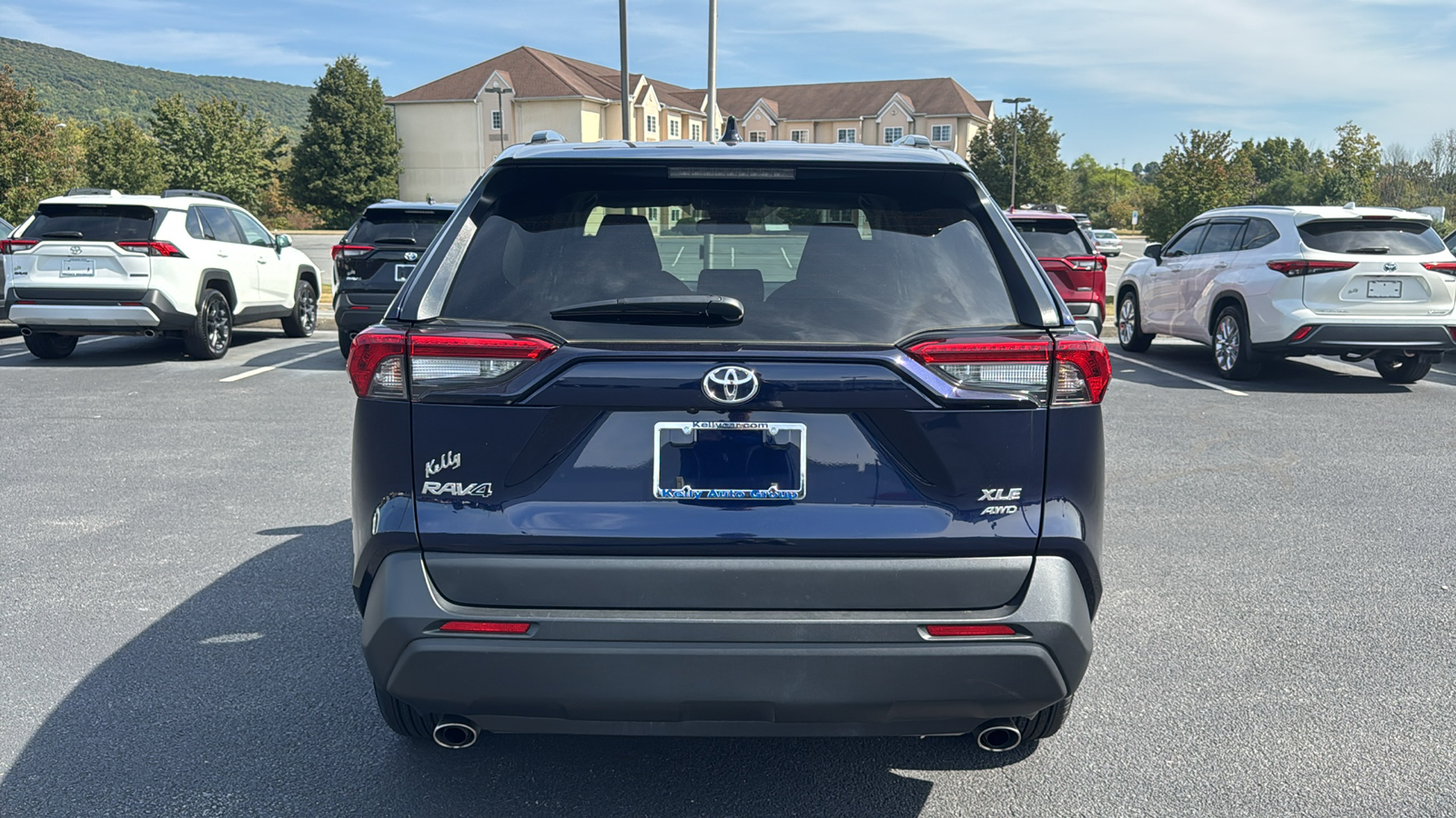 2024 Toyota RAV4 XLE 7