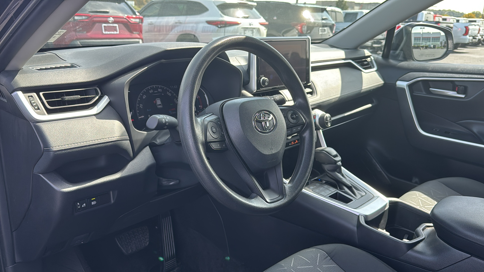 2024 Toyota RAV4 XLE 22