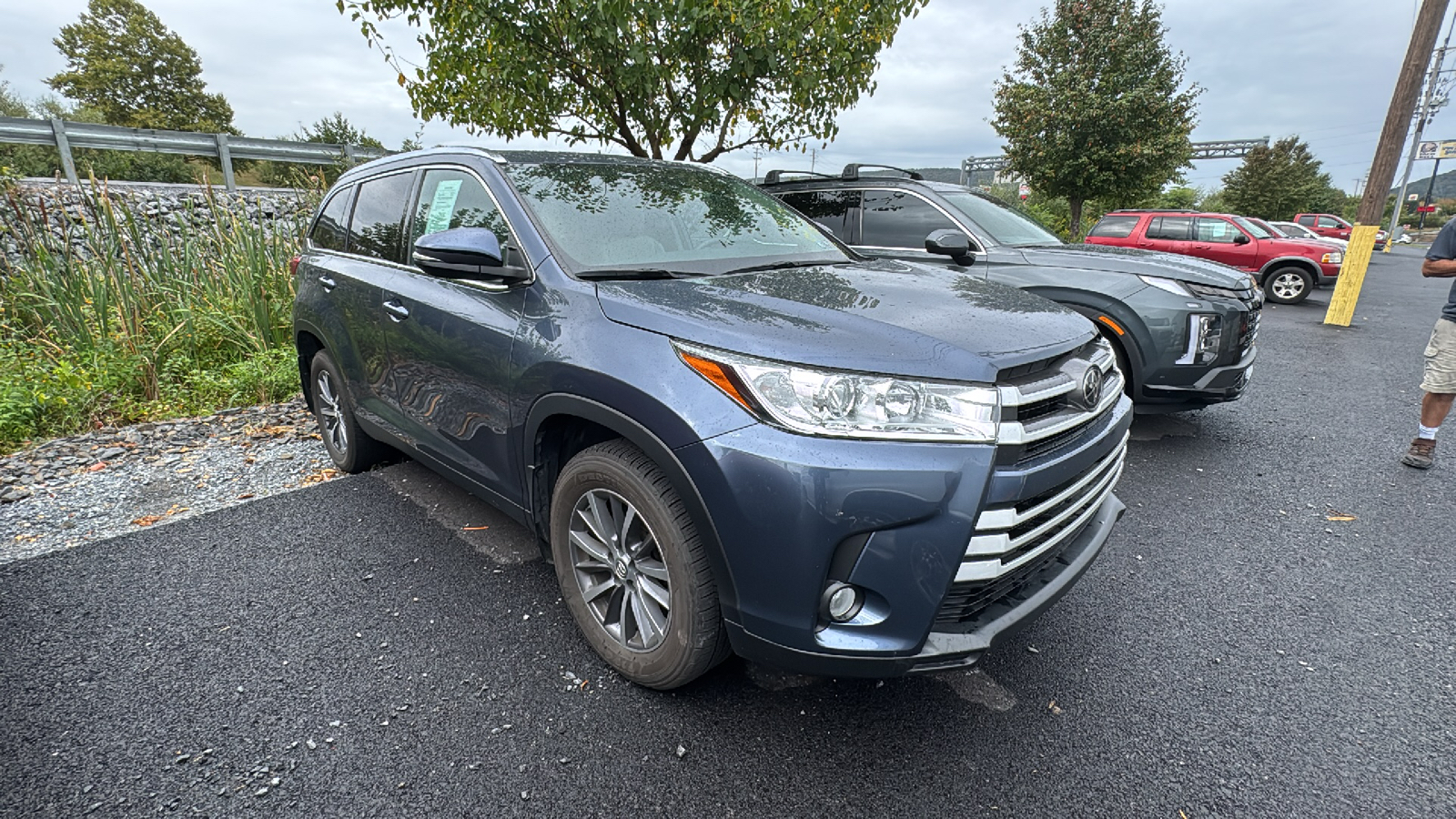 2019 Toyota Highlander XLE 3