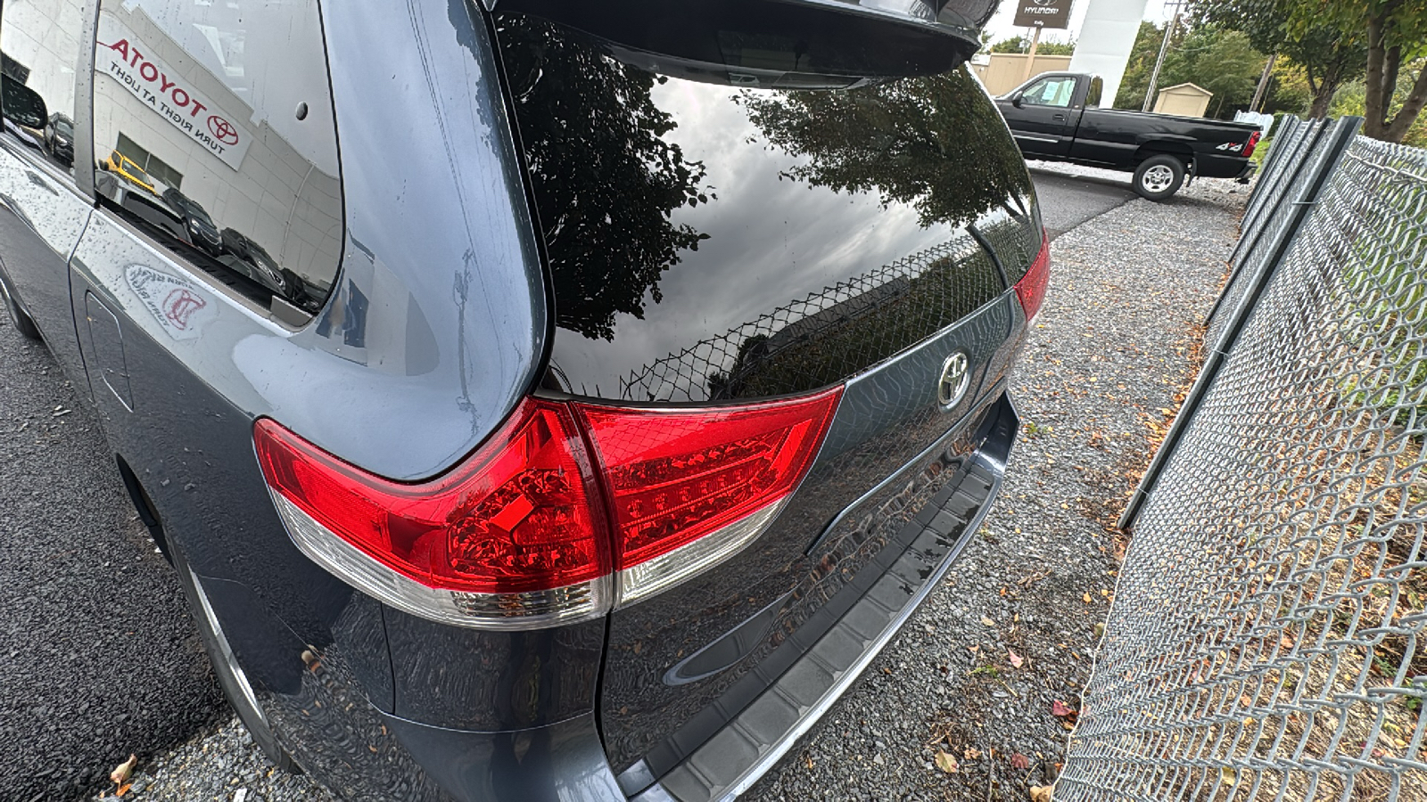 2014 Toyota Sienna L 8