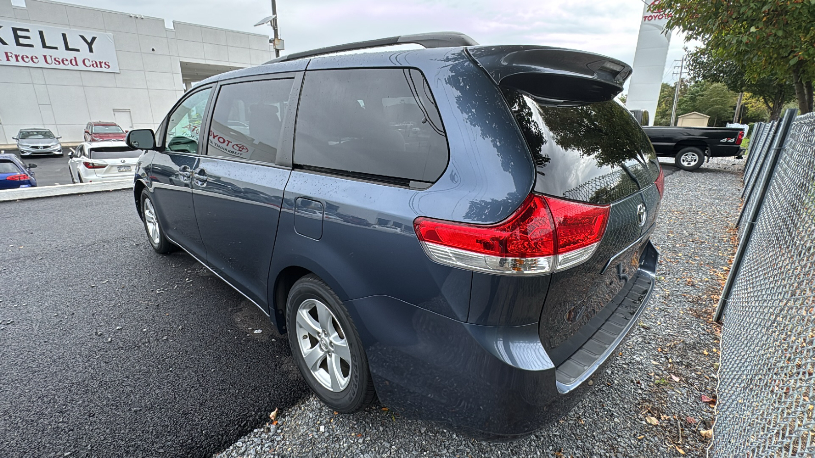 2014 Toyota Sienna L 9