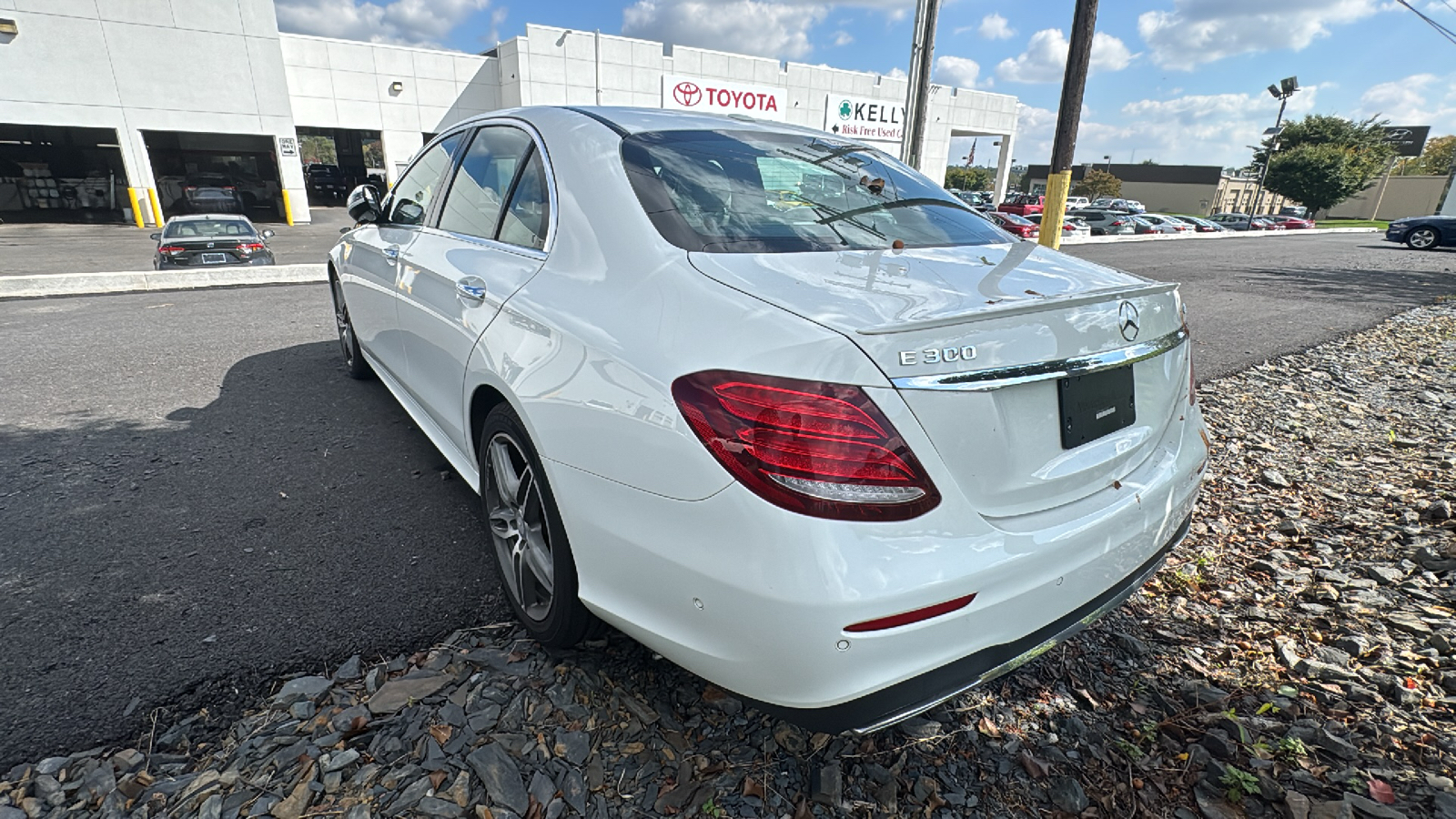 2017 Mercedes-Benz E-Class E 300 10