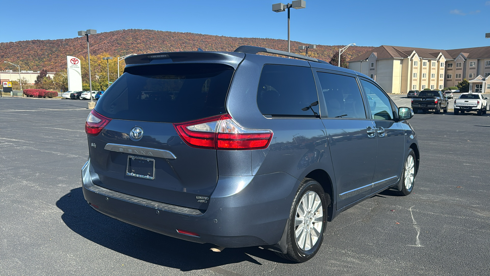 2016 Toyota Sienna Limited 7