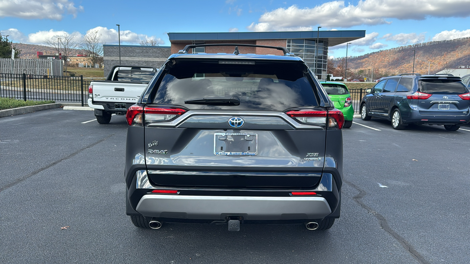 2023 Toyota RAV4 Hybrid XSE 8