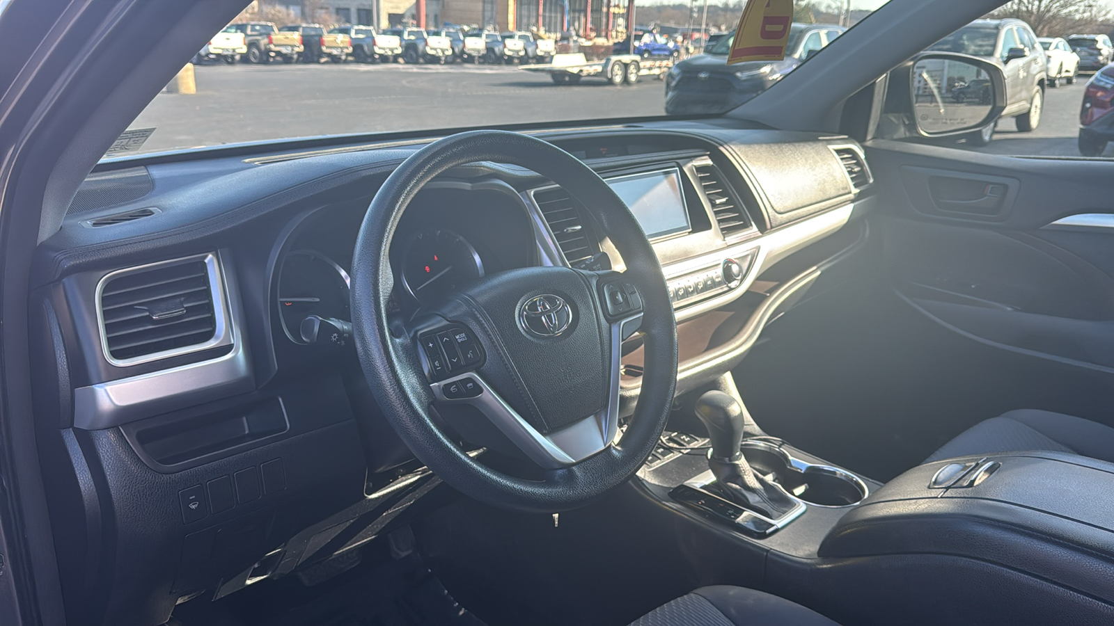 2014 Toyota Highlander LE V6 25