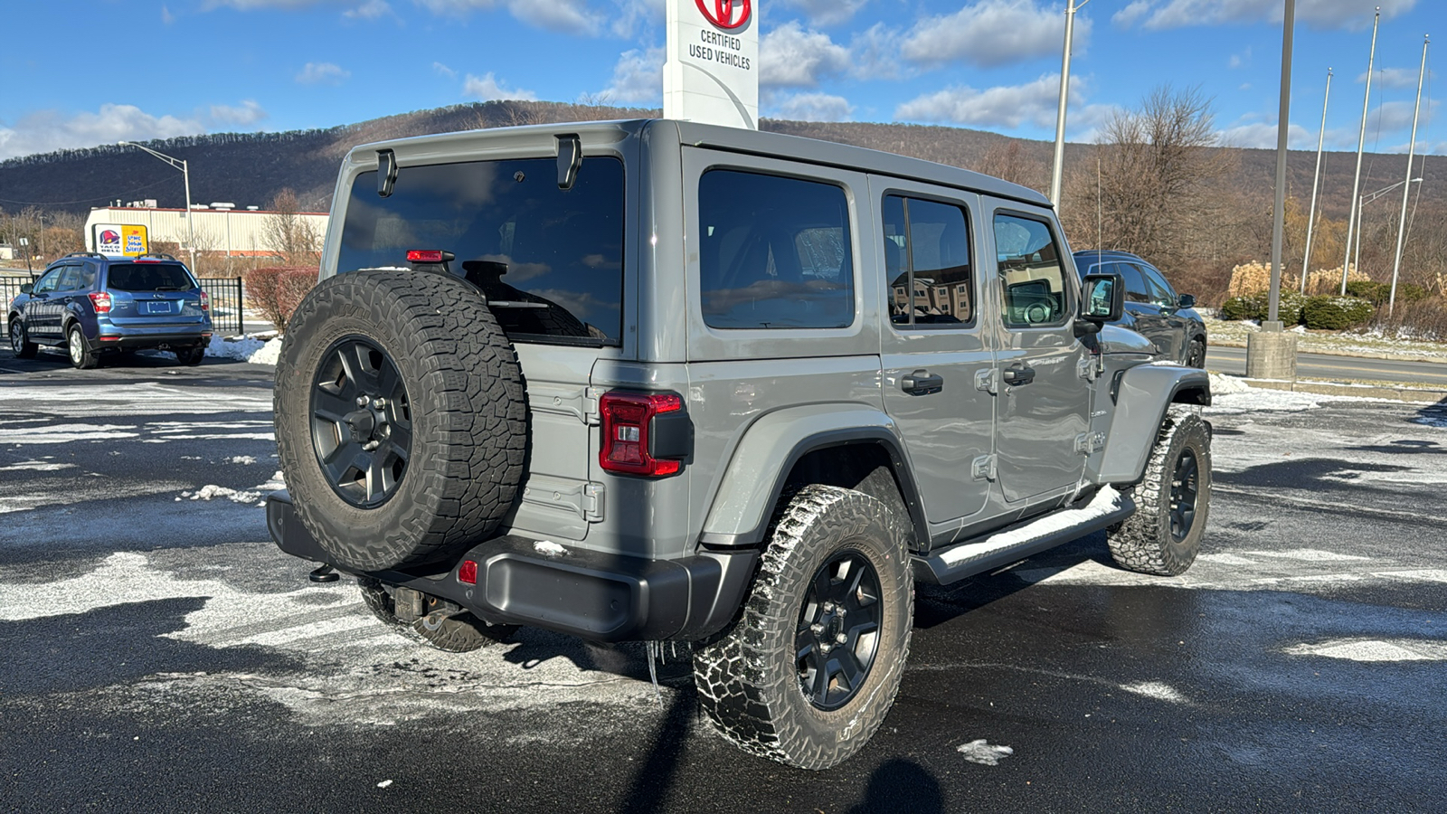 2021 Jeep Wrangler Unlimited Sahara 7