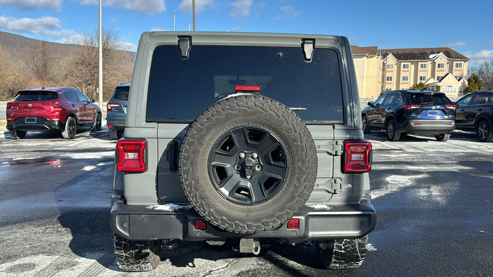 2021 Jeep Wrangler Unlimited Sahara 8