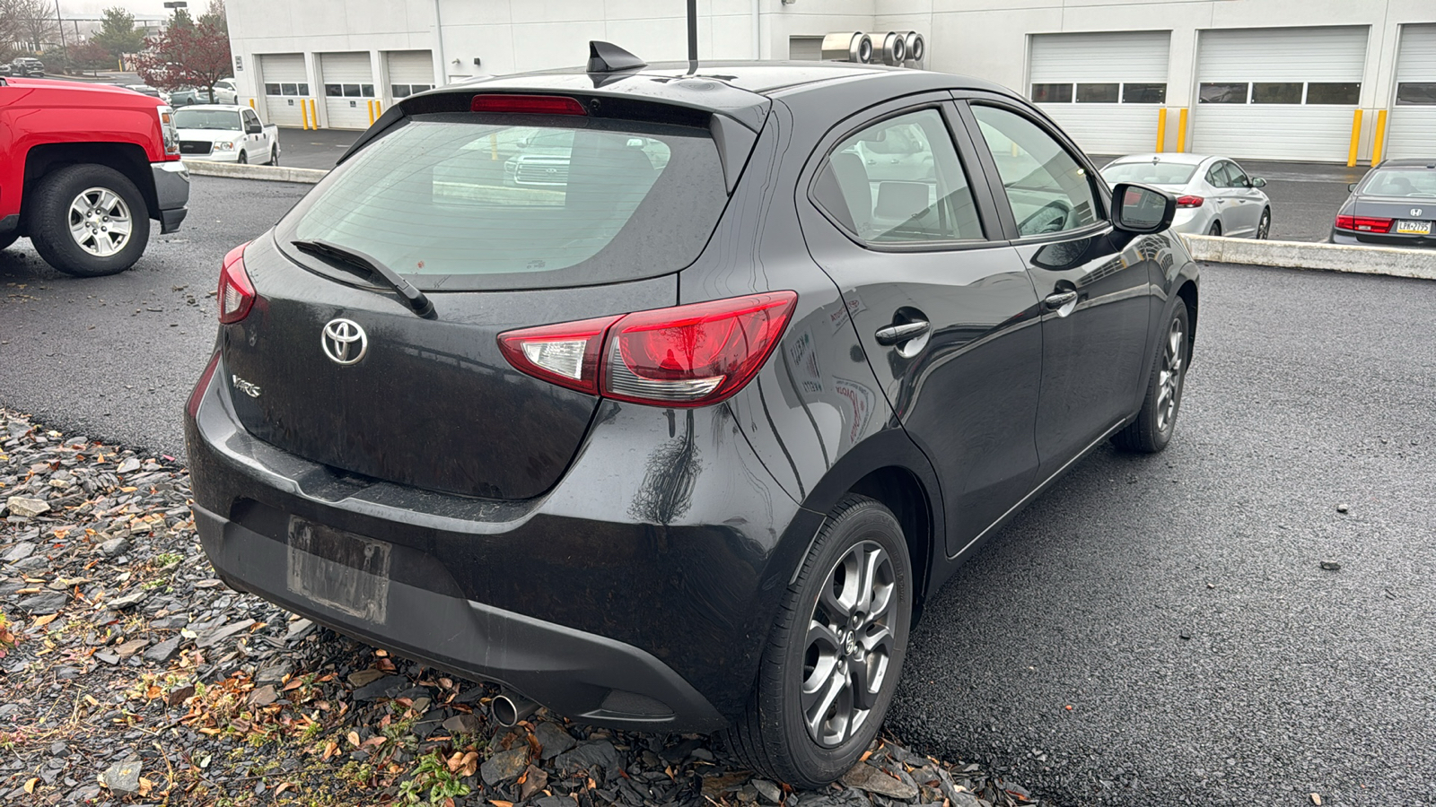 2020 Toyota Yaris LE 6