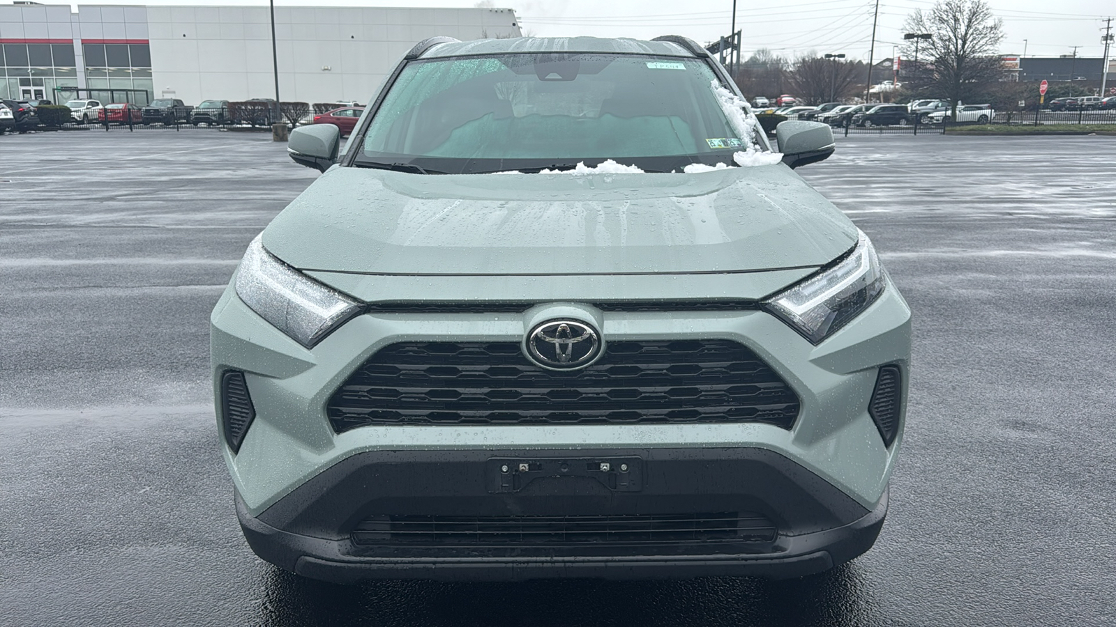 2023 Toyota RAV4 XLE 2