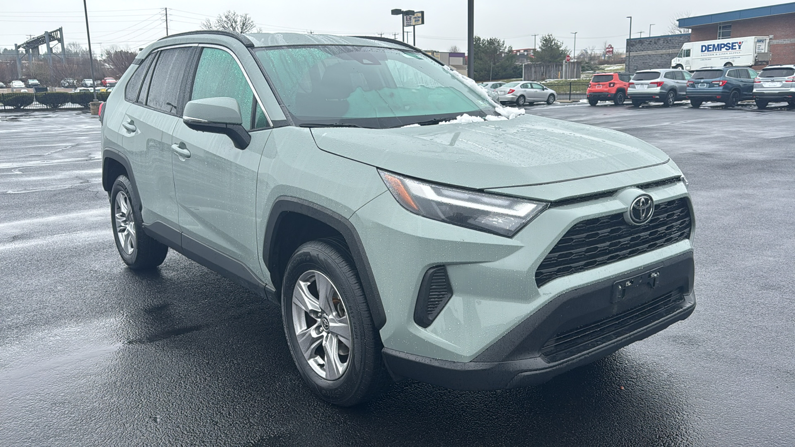 2023 Toyota RAV4 XLE 3