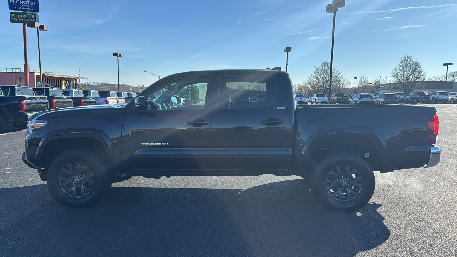 2022 Toyota Tacoma SR5 12