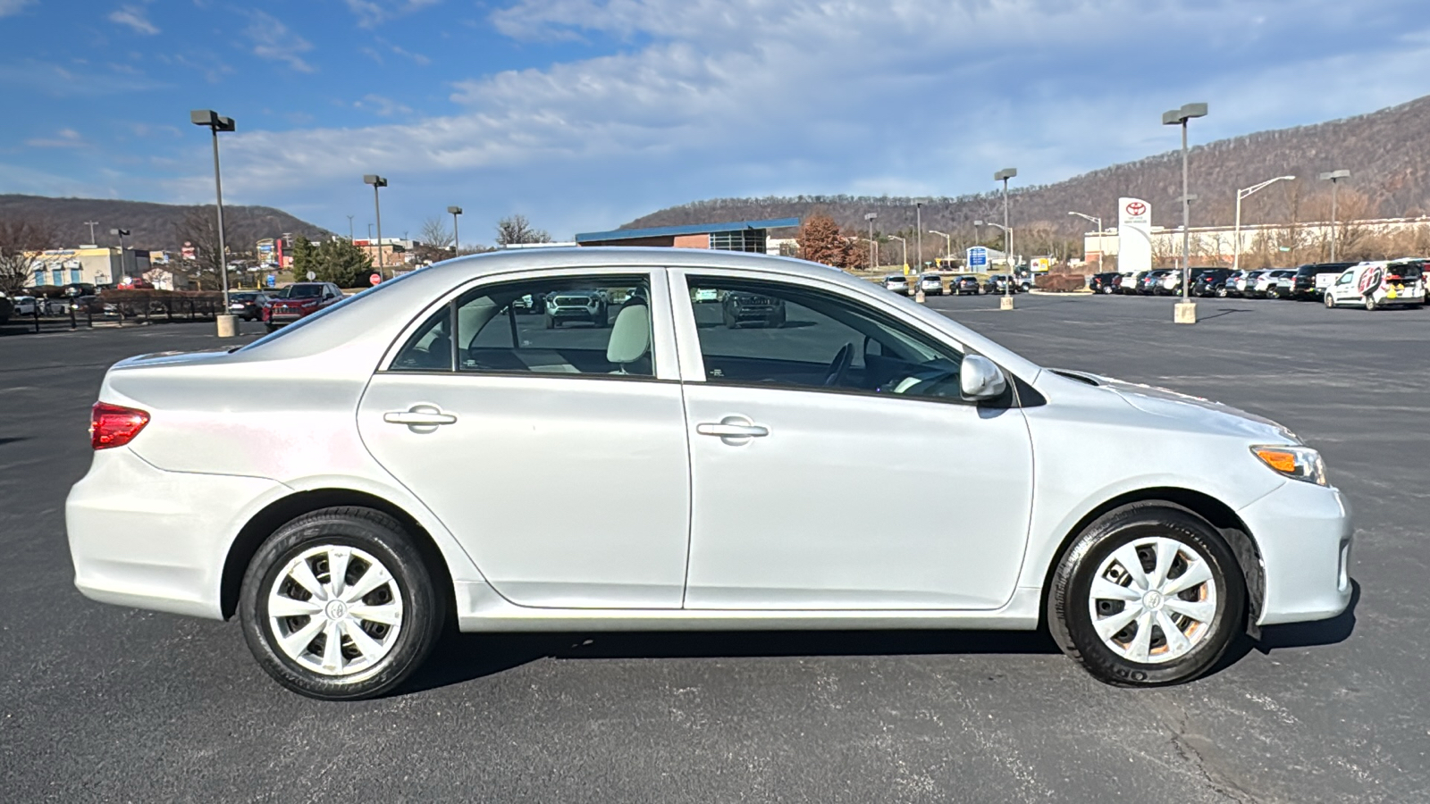 2013 Toyota Corolla L 4