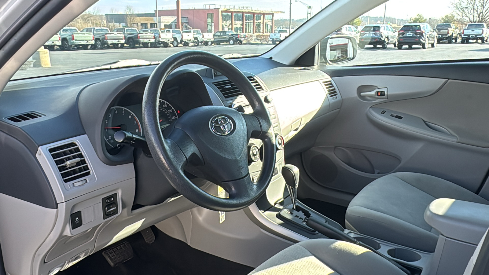 2013 Toyota Corolla L 22