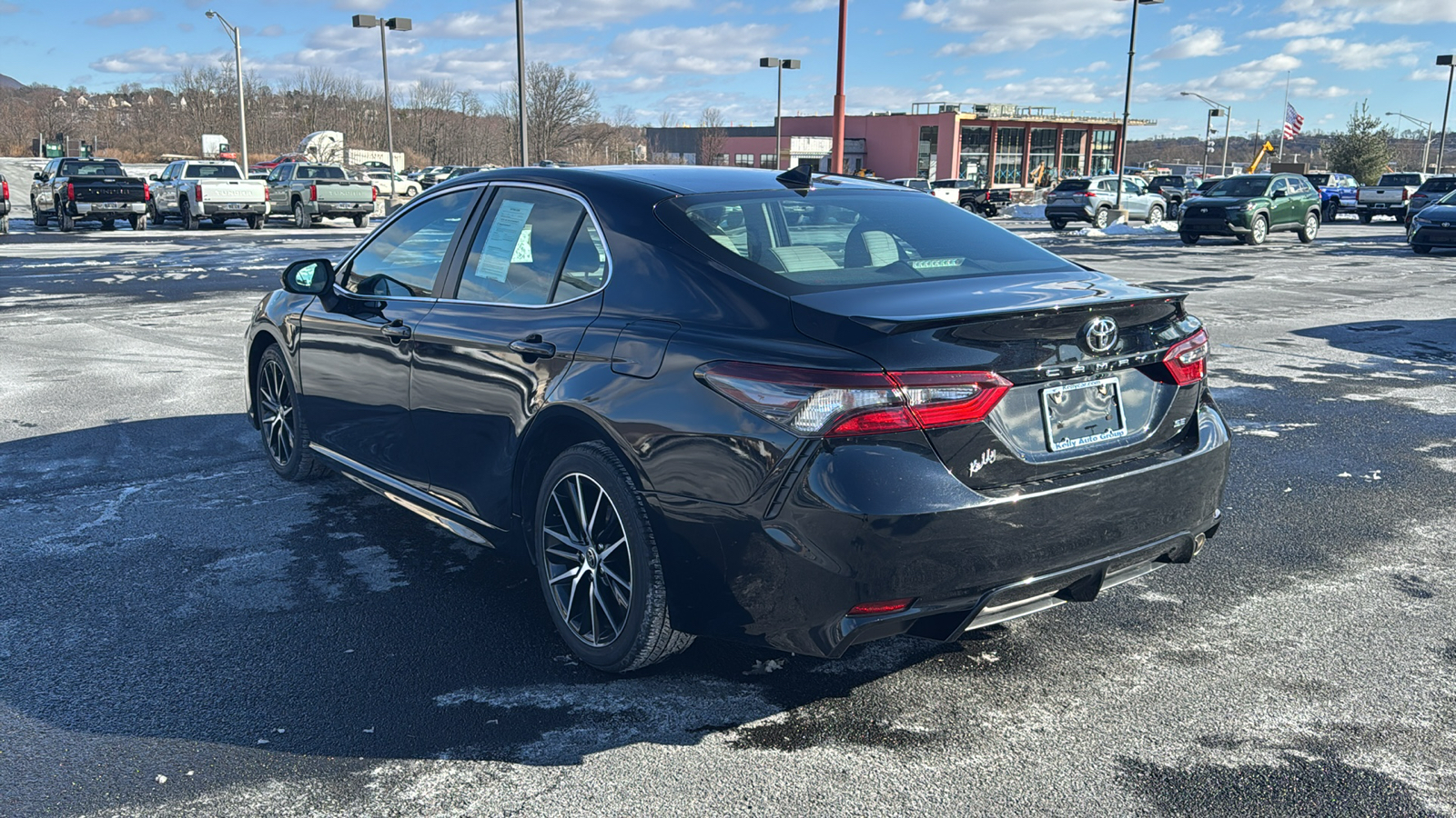 2021 Toyota Camry SE 10