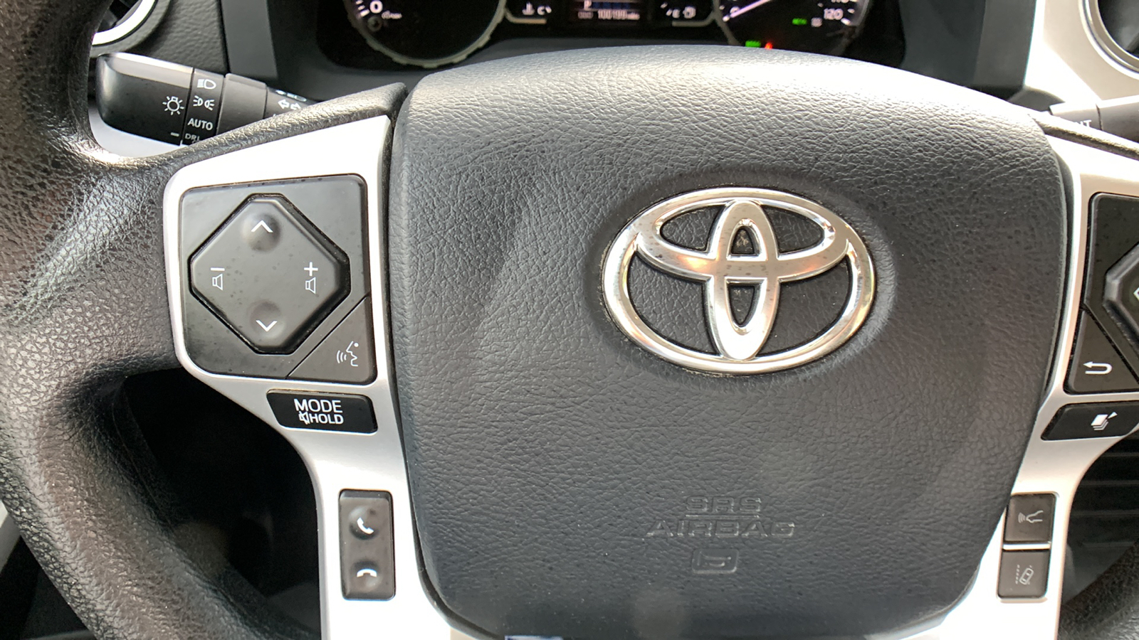 2018 Toyota Tundra 4WD SR5 13
