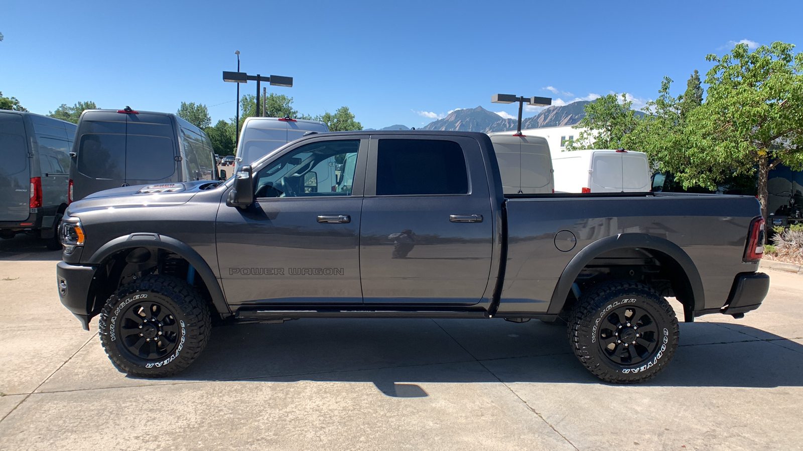 2024 Ram 2500 Power Wagon 2